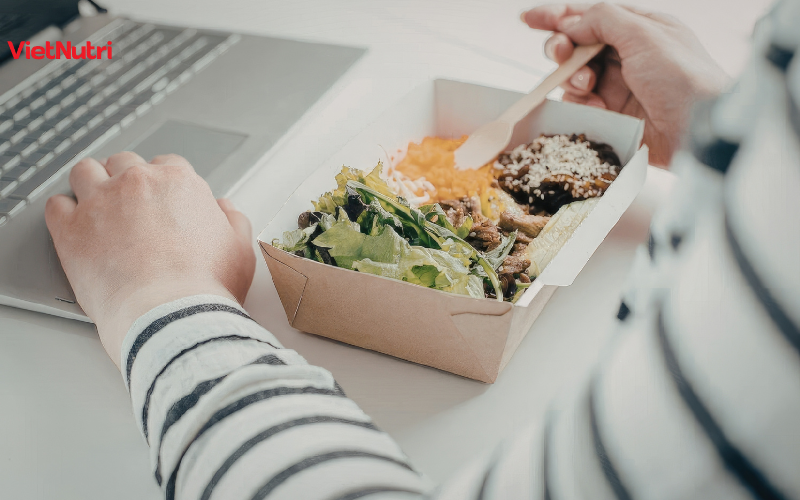 Trạng thái "Ăn trong căng thẳng"